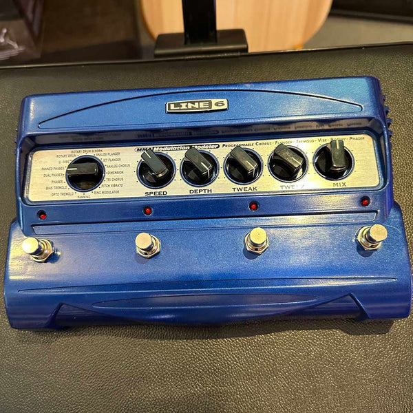 Line 6 MM4 Modulation Modeler Pedal (Pre-Owned) – Bananas at Large®